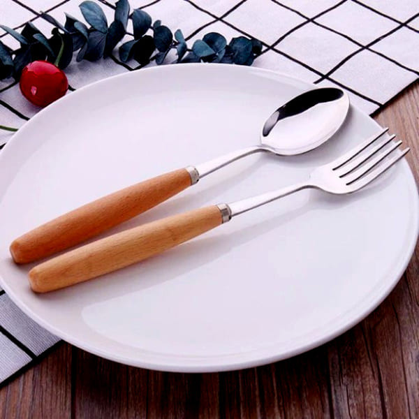 سرویس قاشق و چنگال 12 پارچه مدل دسته چوبی وکیوم