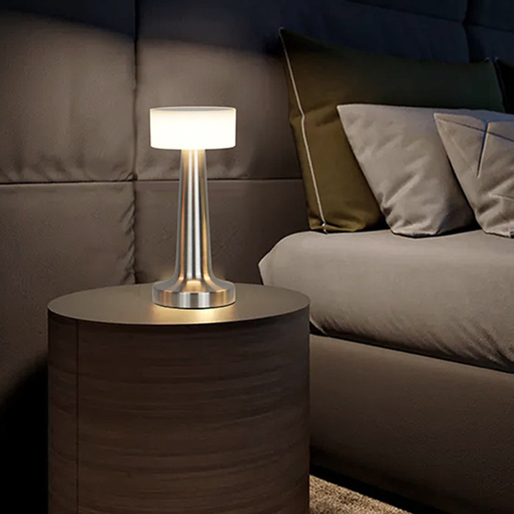 آباژور لمسی شارژی مدل touch lamp